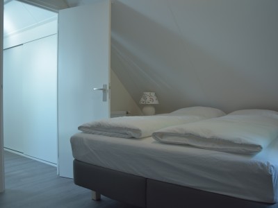 De derde  2-persoons slaapkamer (boven)